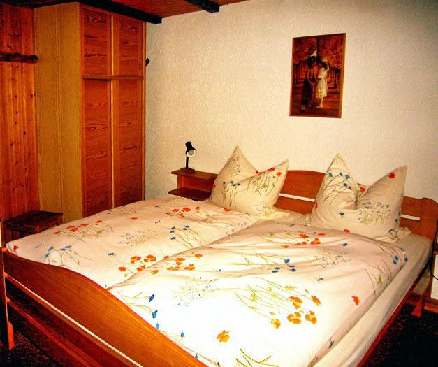 Schlafzimmer und Kinderzimmer